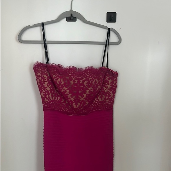 Tadashi Shoji hot pink bodycon and lace dress. - Picture 3 of 5